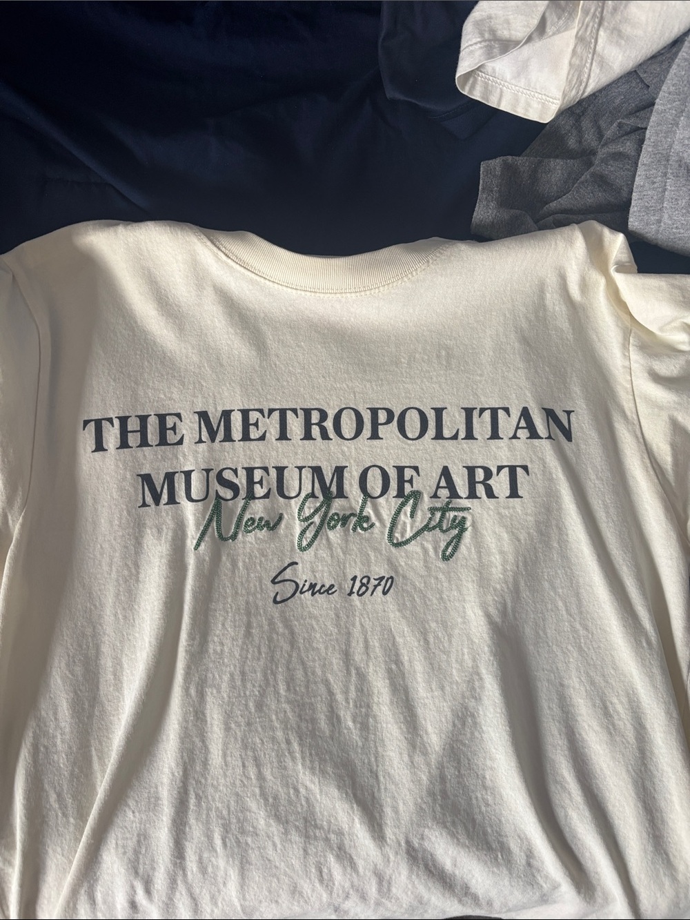 Men’s the met Cream Graphic Tee